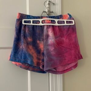Girls tie dye shorts in XL